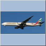 emirates_b777_pr19a_ 477_cu.jpg